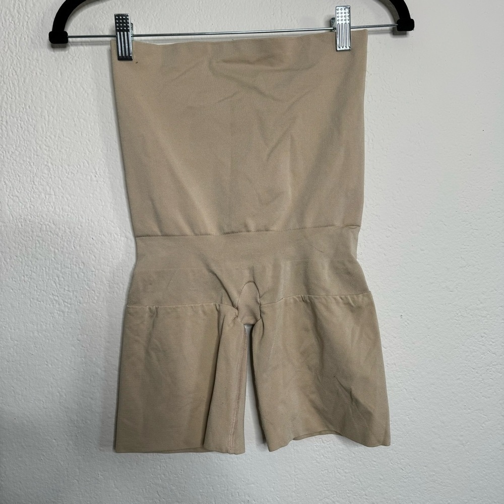 Assets by Spanx Pull-On Shapewear Shorts | Size 1X